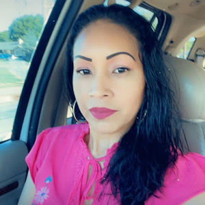 Meet your Posher, Mireya